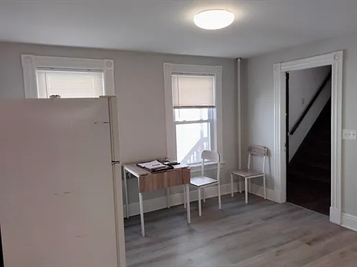 792 Broadway St #1 — Photo 4
