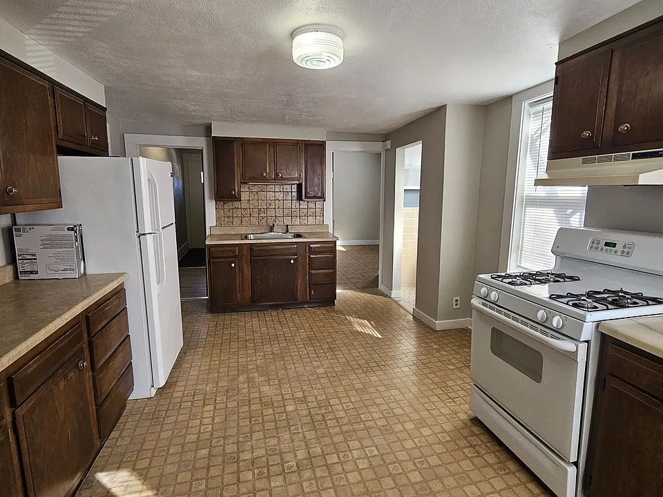 19 Brown St #2B