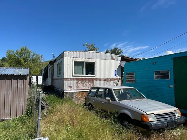307 & 309 Main St, Culdesac, ID 83524