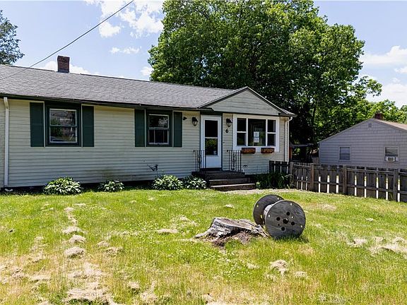 3rd image of 6 Kathy Ave
