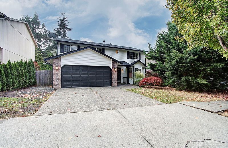 2nd image of 10021 NE 20th Street
