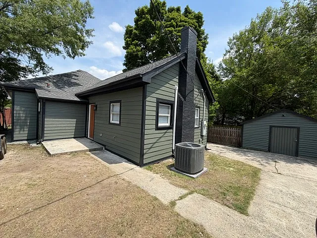 614 Tucker St — Photo 28