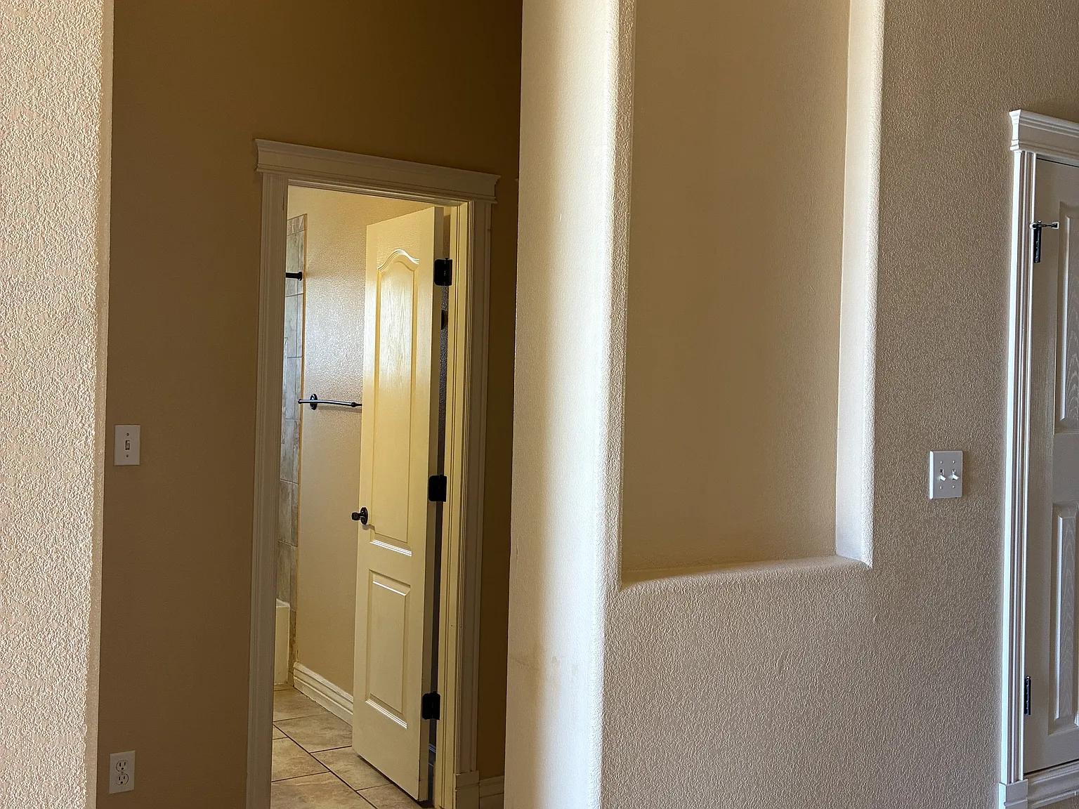 5545 Manuel Moreno - 1 — Photo 3