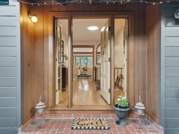 11 Los Conejos, Orinda, CA 94563