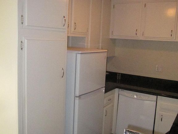 5th image of 801 Domingo Dr #5