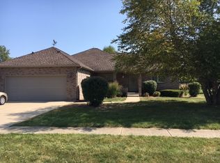 973 Edgewater Dr, Morris, IL