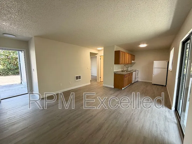 16006 34th Ave S #1 — Photo 1
