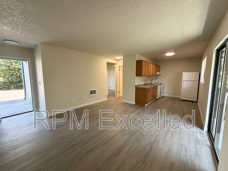1st image of 16006 34th Ave S APT 1