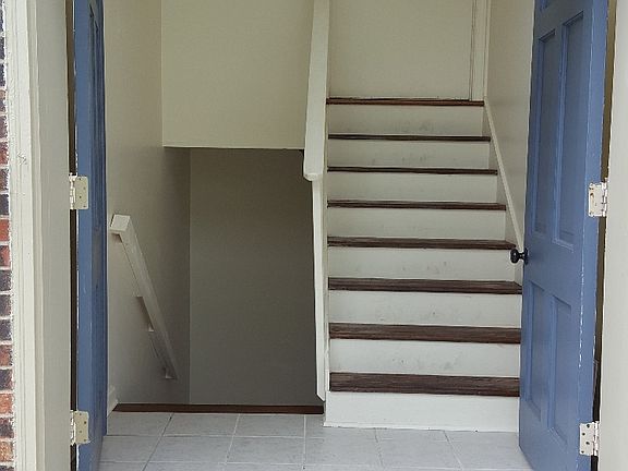 2nd image of 1852 Arundel Dr