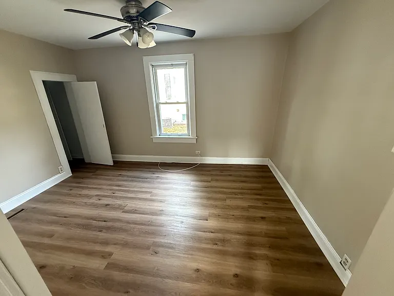 1414 Central St — Photo 8