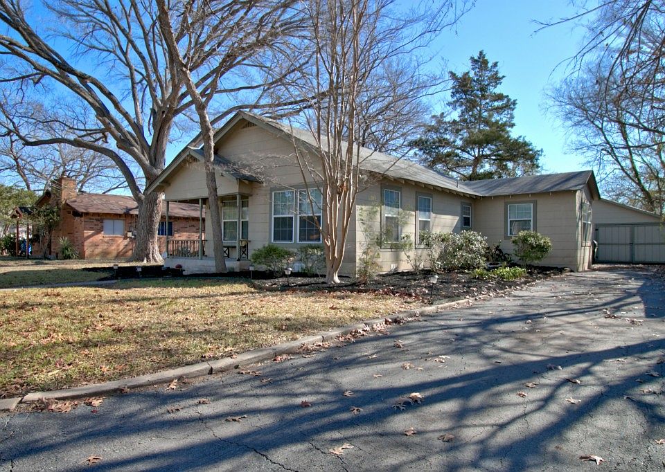 1st image of 959 E Humphreys St