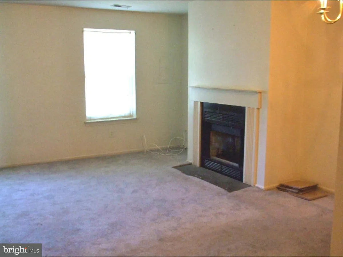Building Photo - 1109 Huntingdon Mews