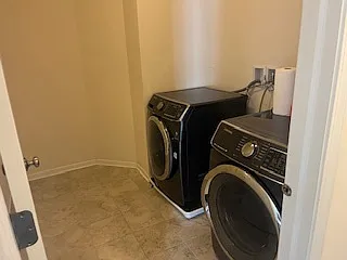 16W764 Hawthorne Ct — Photo 30