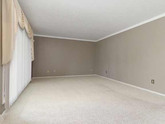 5th image of 1420 Westview Dr