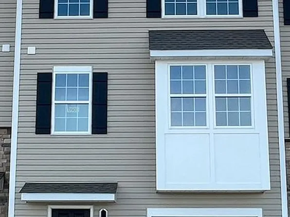 8314 Alexander Ct, Breinigsville, PA 18031