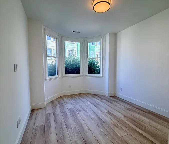 1249 Kearny St — Photo 12
