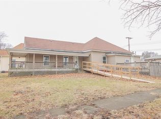 1800 Piatt Ave, Mattoon, IL 61938