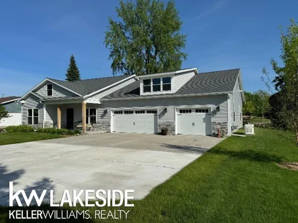 9929 Circle Dr, Pigeon, MI 48755