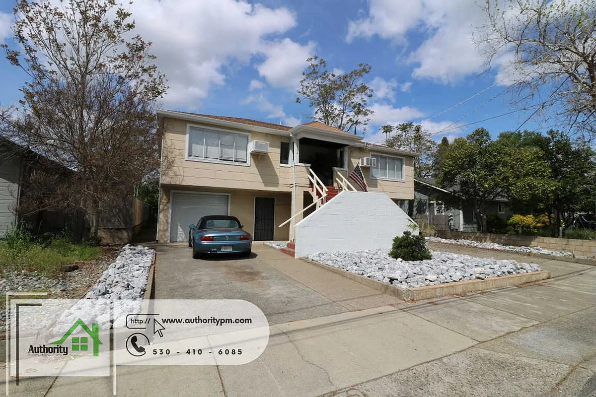 Building Photo - 2714 Leland Ave #2714
