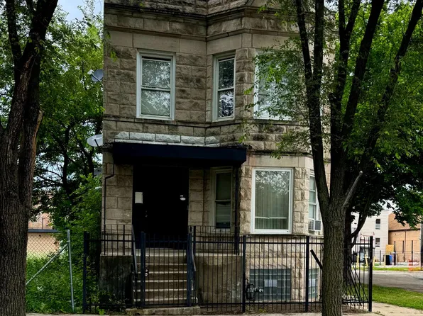 (undisclosed Address), Chicago, IL 60624