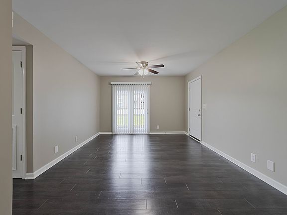 5th image of 311 Hawkins Rd APT C8