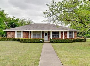 1010 W Belt Line Rd, Cedar Hill, TX 75104