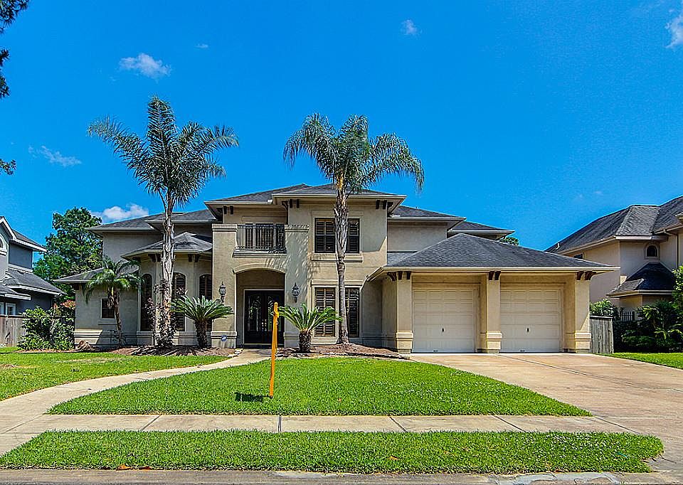 1st image of 609 Royal Oaks