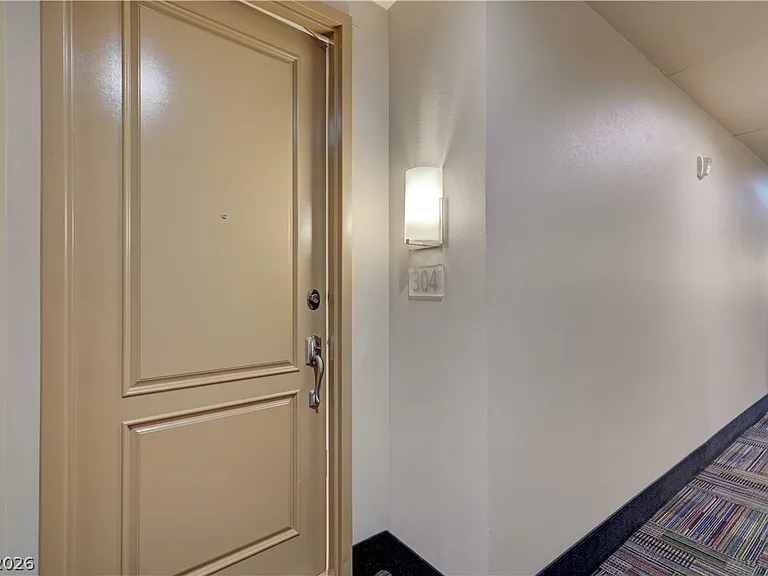55 E Agate Ave #304 — Photo 3