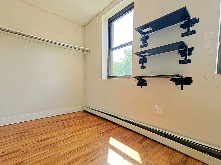 945 Herkimer St #3 — Photo 6