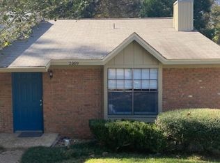 2009 Gardenbrook Ln, Tallahassee, FL 32301