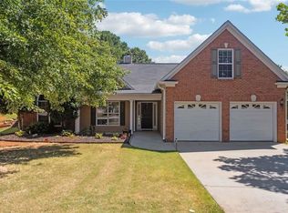 881 Charles Hall Dr, Dacula, GA 30019