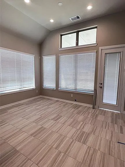 4218 Haven Crest Ln — Photo 12