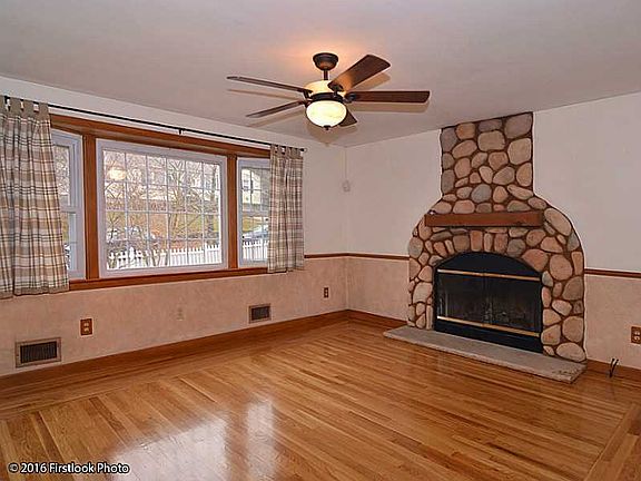 2nd image of 45 Lakeside Dr