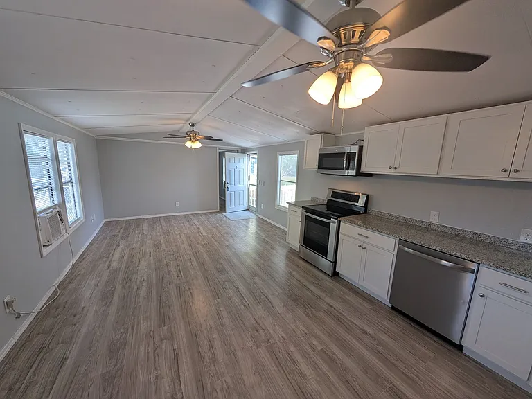 3314 Kittles St — Photo 4