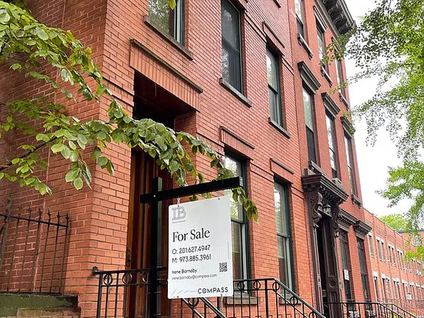 297.5 Montgomery St #1, Jersey City, NJ 07302