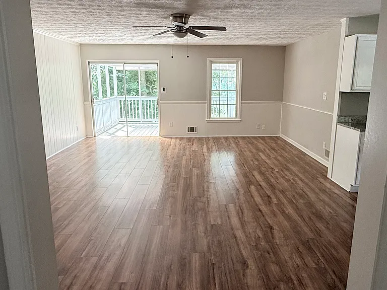 3382 Sweetwater Dr — Photo 7