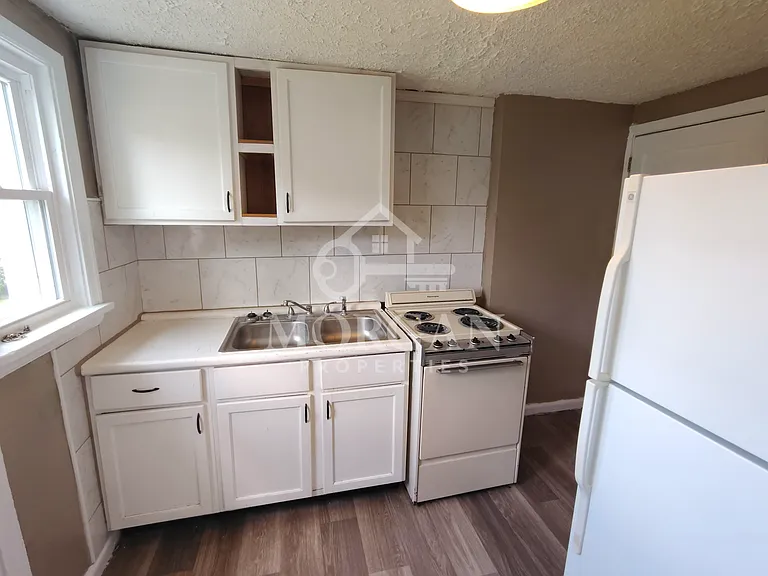 3507 Brown St — Photo 3