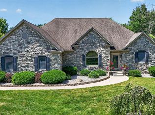 325 Priest Rd, Owosso, MI 48867