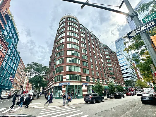 275 Greenwich Street #3P in Tribeca, Manhattan | StreetEasy