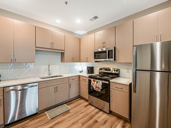 4th image of 2076 Legacy Park Trl #2014-309