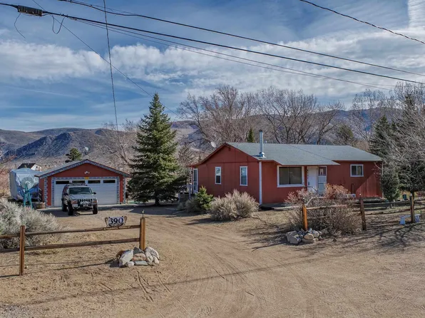 390 Meadow Dr, Coleville, CA 96107