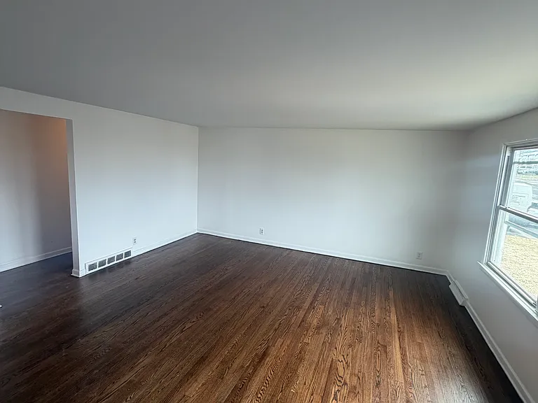 115 Genesee Park Dr #2 — Photo 4