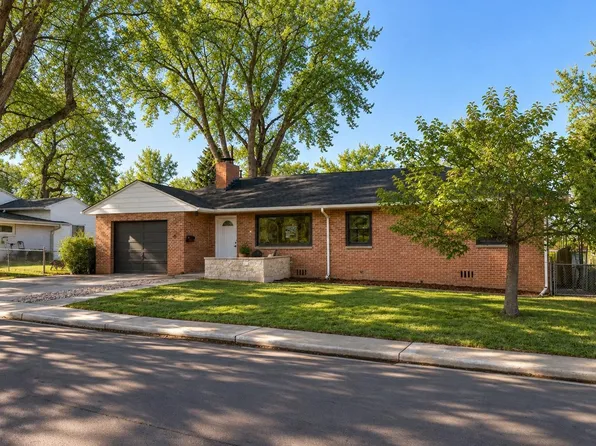 6 Sunset Cir, Longmont, CO 80501