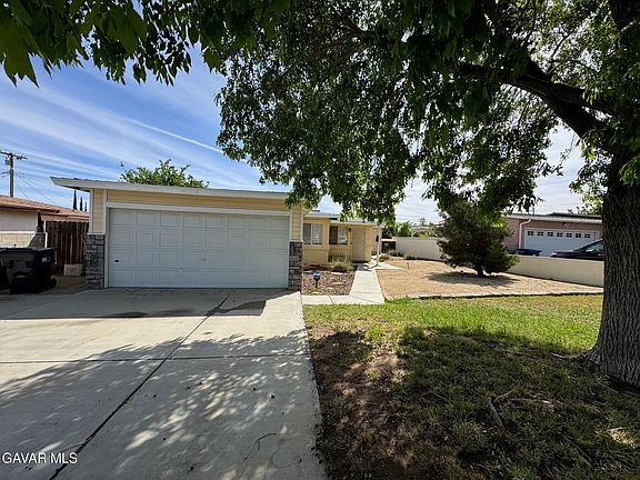 3rd image of 38820 Juniper Tree Rd