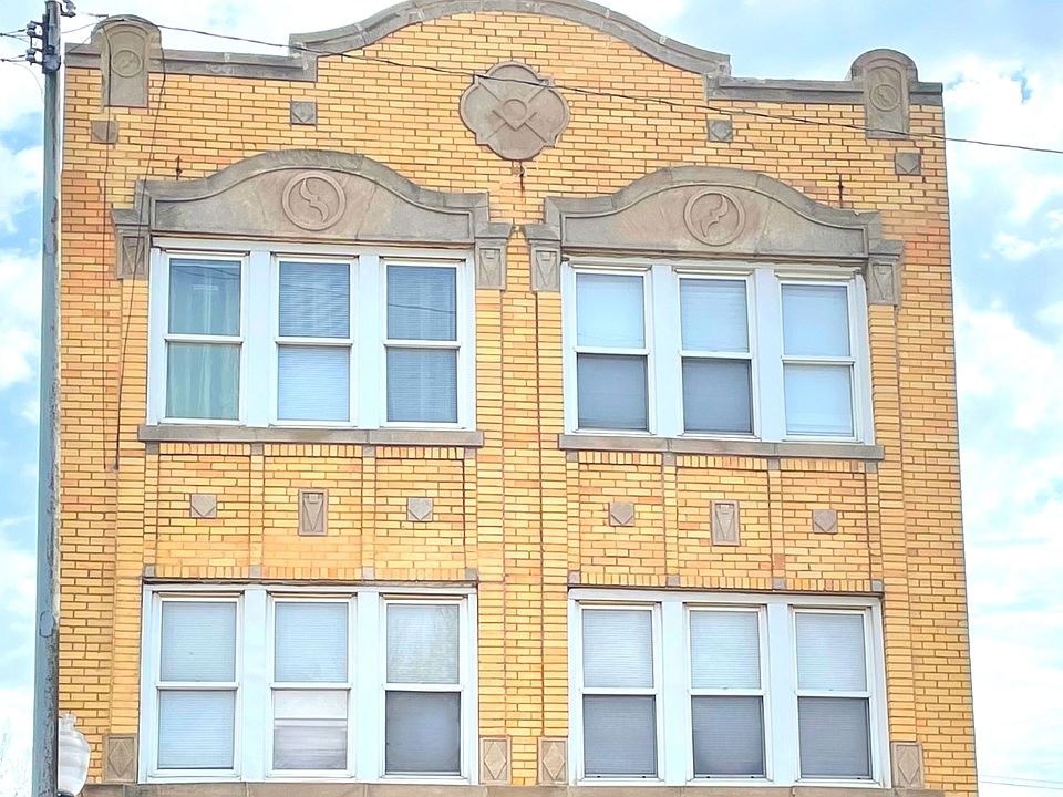 1st image of 4343 W Diversey Ave #2