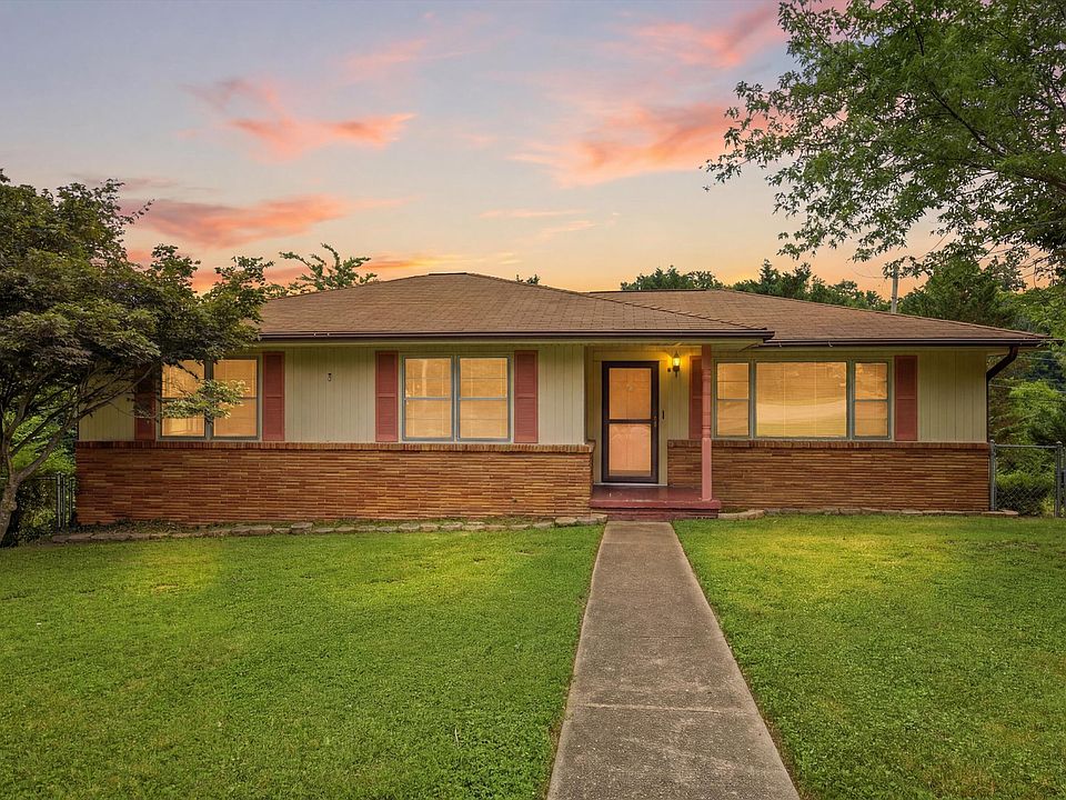 1st image of 501 Highview Cir