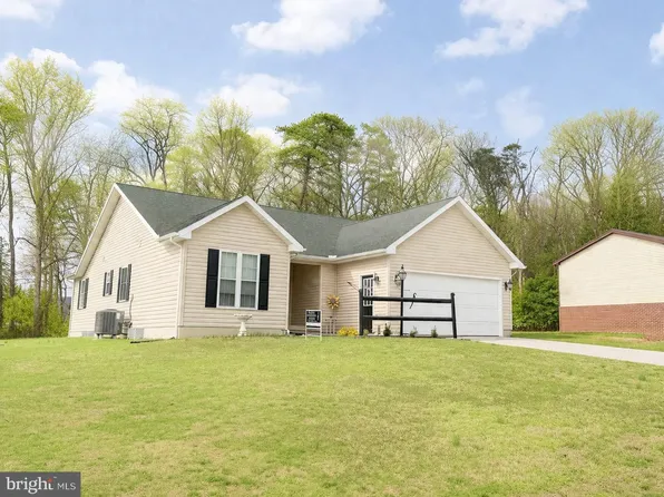 6503 Mountain Dr, Chambersburg, PA 17202