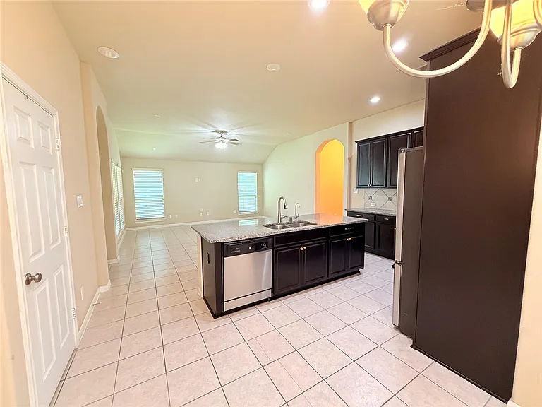 8614 Brookdale Park Ln — Photo 6