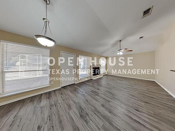 4th image of 14518 Enola Dr