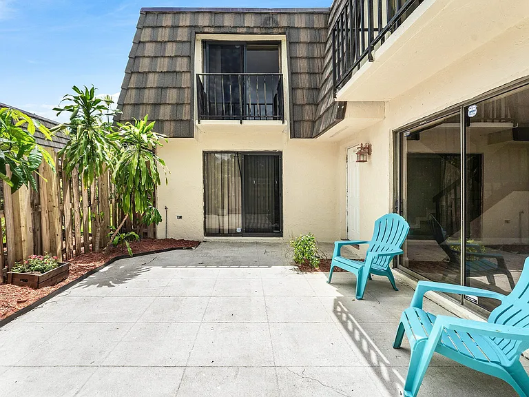 1534 Forest Lakes Cir #D — Photo 2